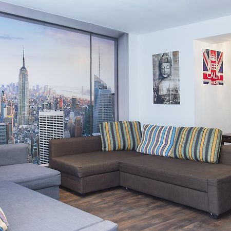 Modern Apartment Dlouha Praha Bagian luar foto