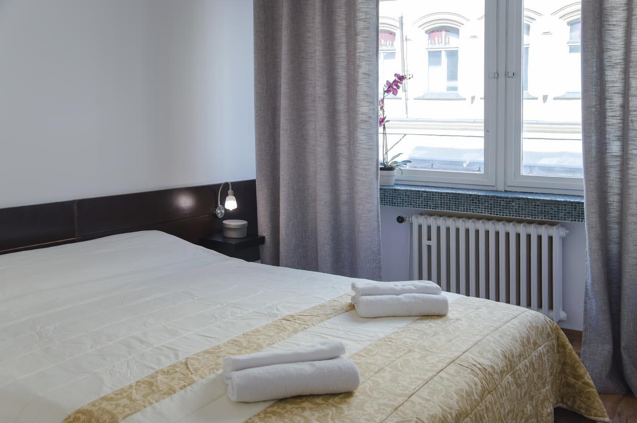 Modern Apartment Dlouha Praha Bagian luar foto