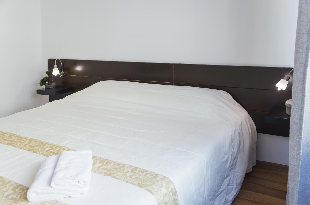 Modern Apartment Dlouha Praha Bagian luar foto