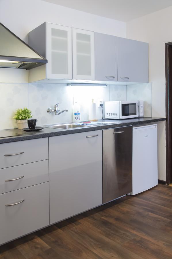 Modern Apartment Dlouha Praha Bagian luar foto