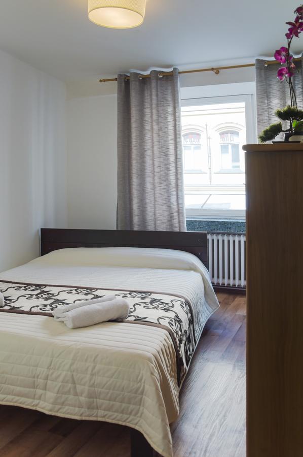 Modern Apartment Dlouha Praha Bagian luar foto